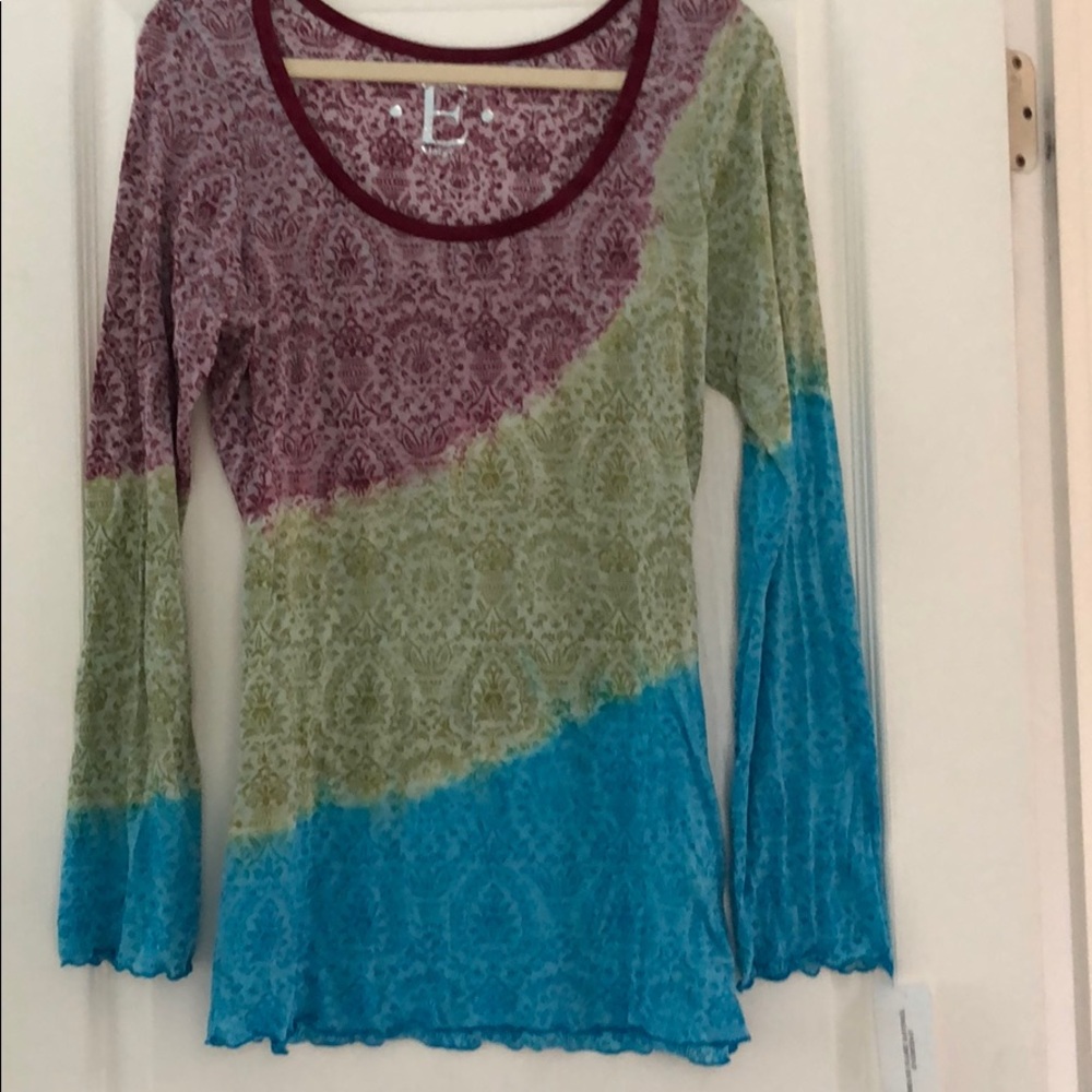 . E . BOHEMIAN TRI COLOR TOP NWOT